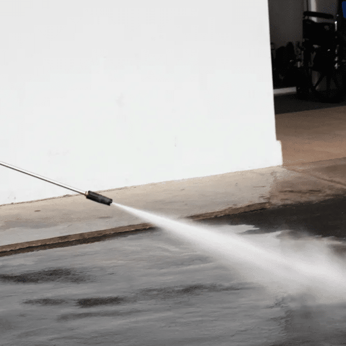 commercial pressure washing company